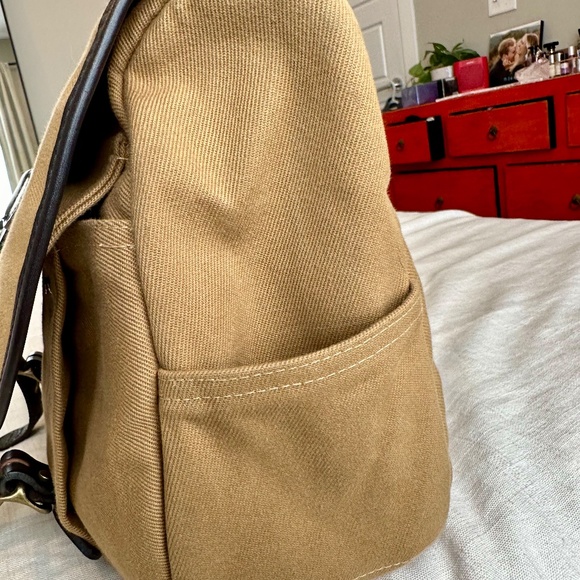 Filson Medium Rugged Twill Field Bag - Picture 16 of 16